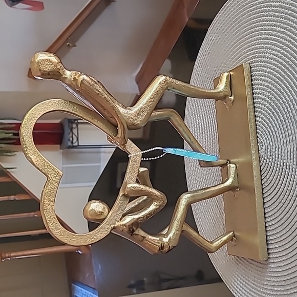 💛Labor of Love Statue - Picture 2 of 9